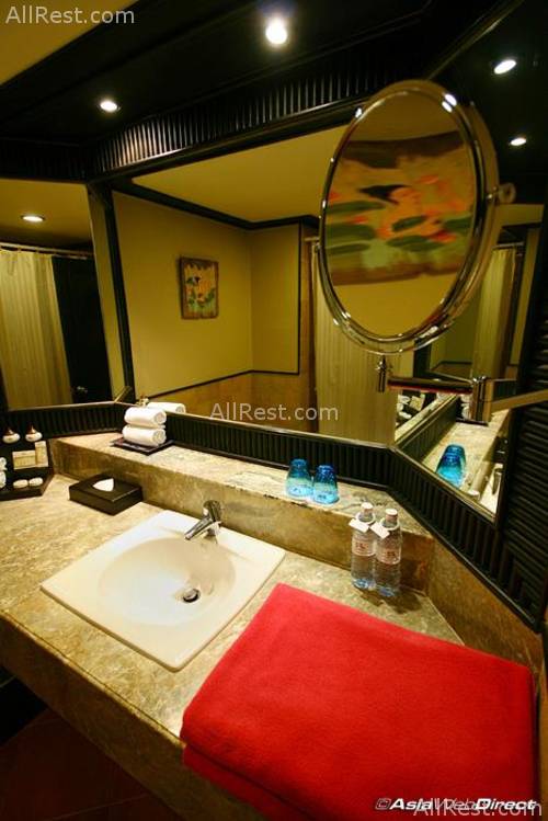 Kata Beach Resort & Spa 23